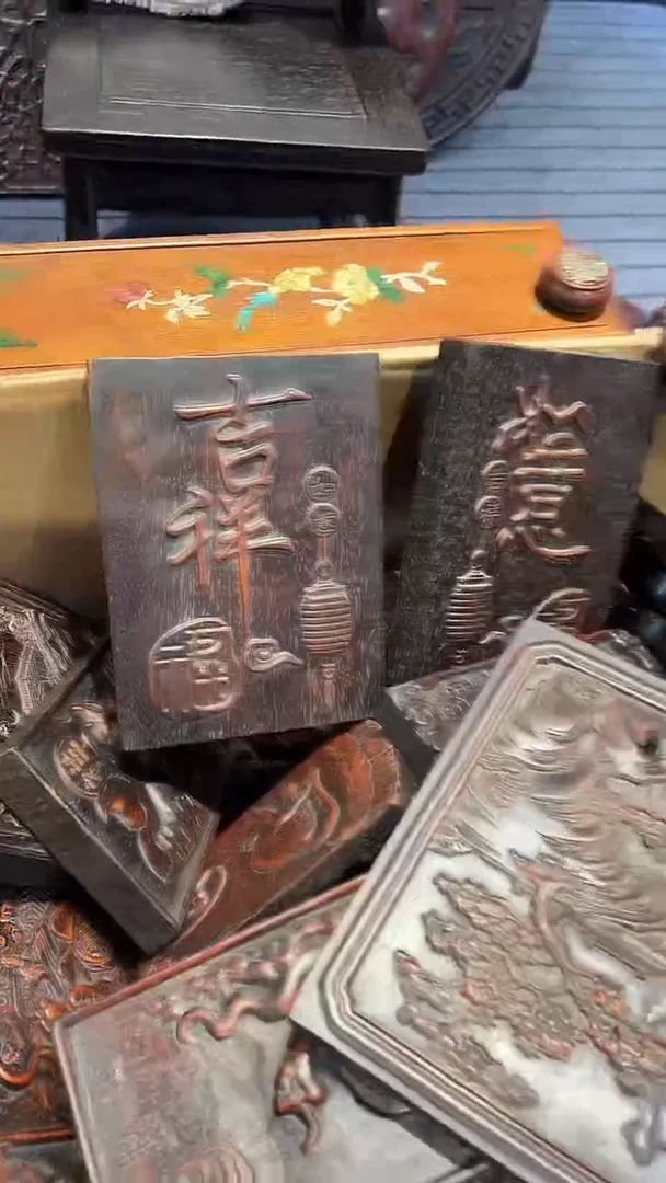 木紫檀雕刻一物一拍