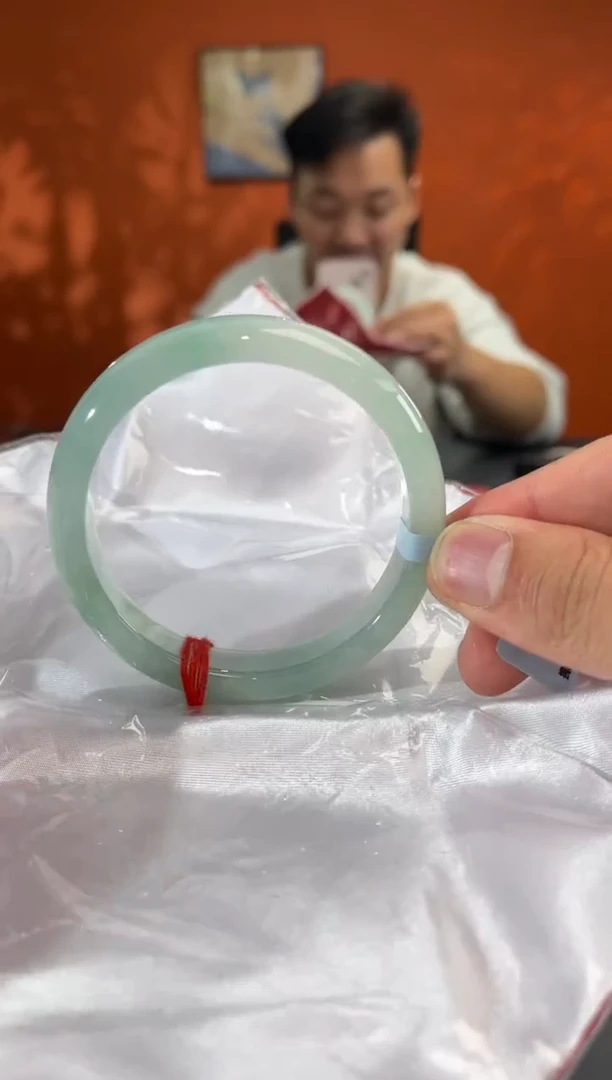 未镶嵌手镯翡翠翡翠手镯