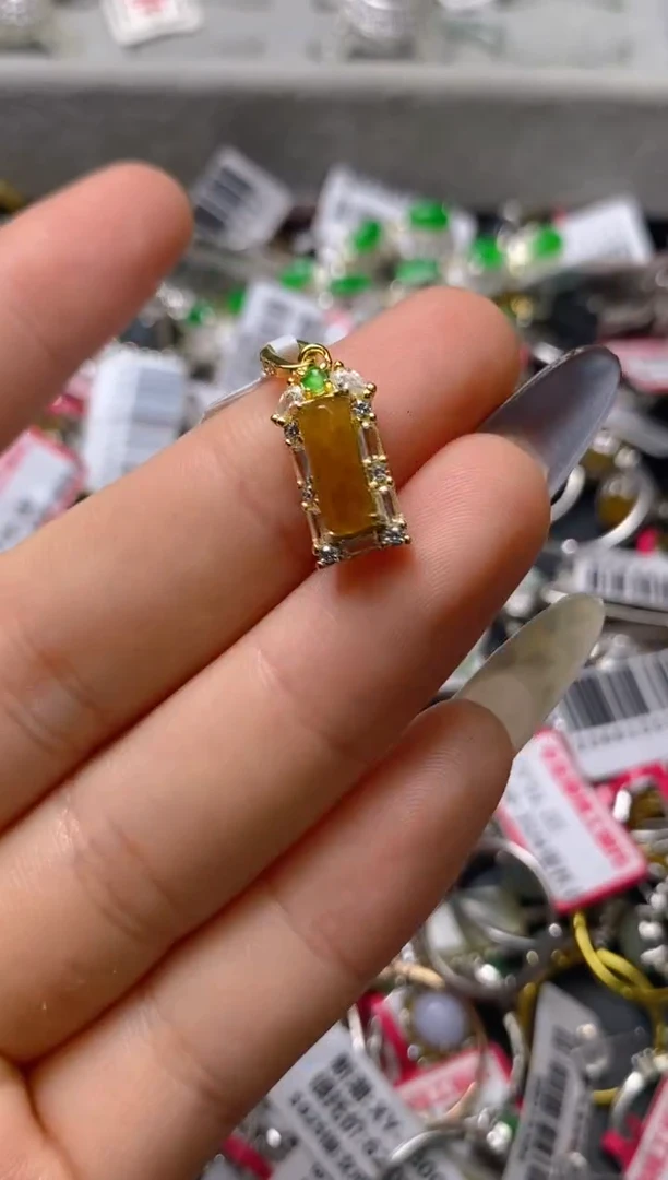 银S925镶嵌戒指翡翠百内无证书