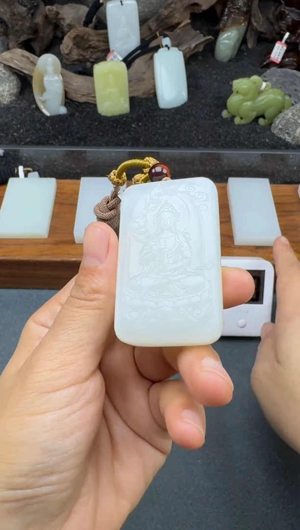 颈饰未镶嵌和田玉2