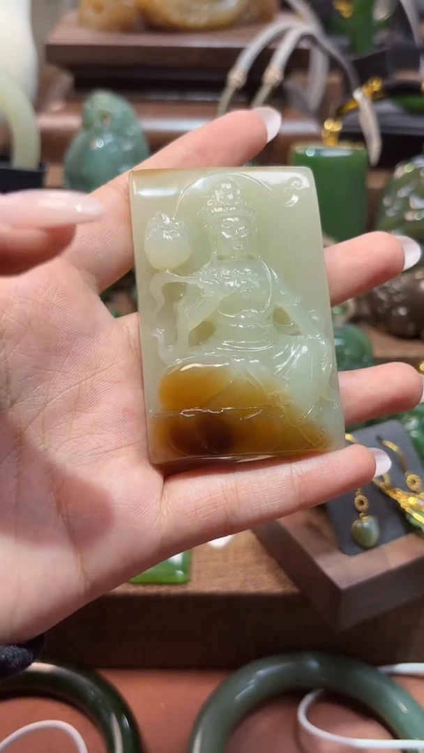 颈饰未镶嵌和田玉1