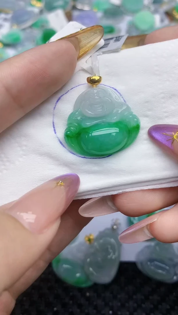 翡翠18K金镶嵌颈饰158   天然翡翠A货  百元以上9米证书费自理