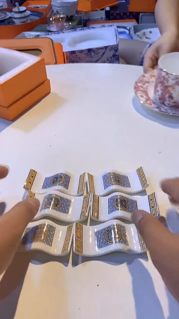 杯鸿辉家品牌瓷器，京东包邮！