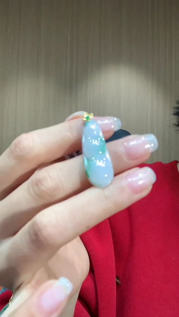 【闪购商品】翡翠吊坠(不含链)18K金镶嵌4130