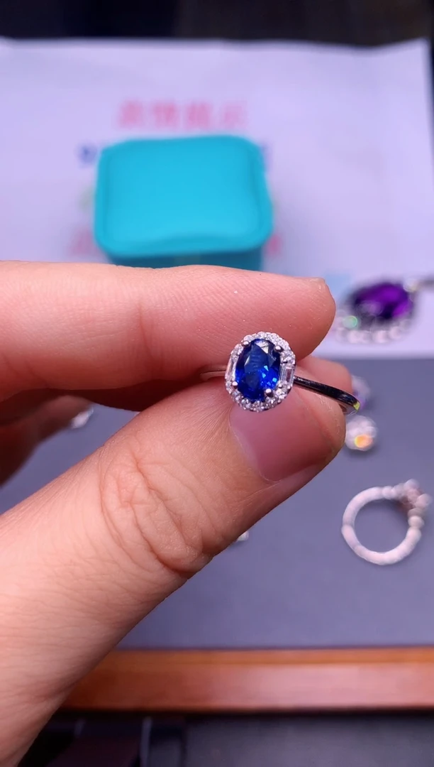 【闪购商品】蓝宝石戒指14K金镶嵌............