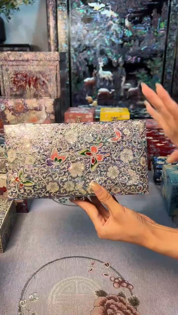 黑金鲍底·弘贝雅螺钿漆器文化馆