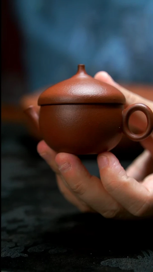 茶壶紫砂松果小壶50cc左右