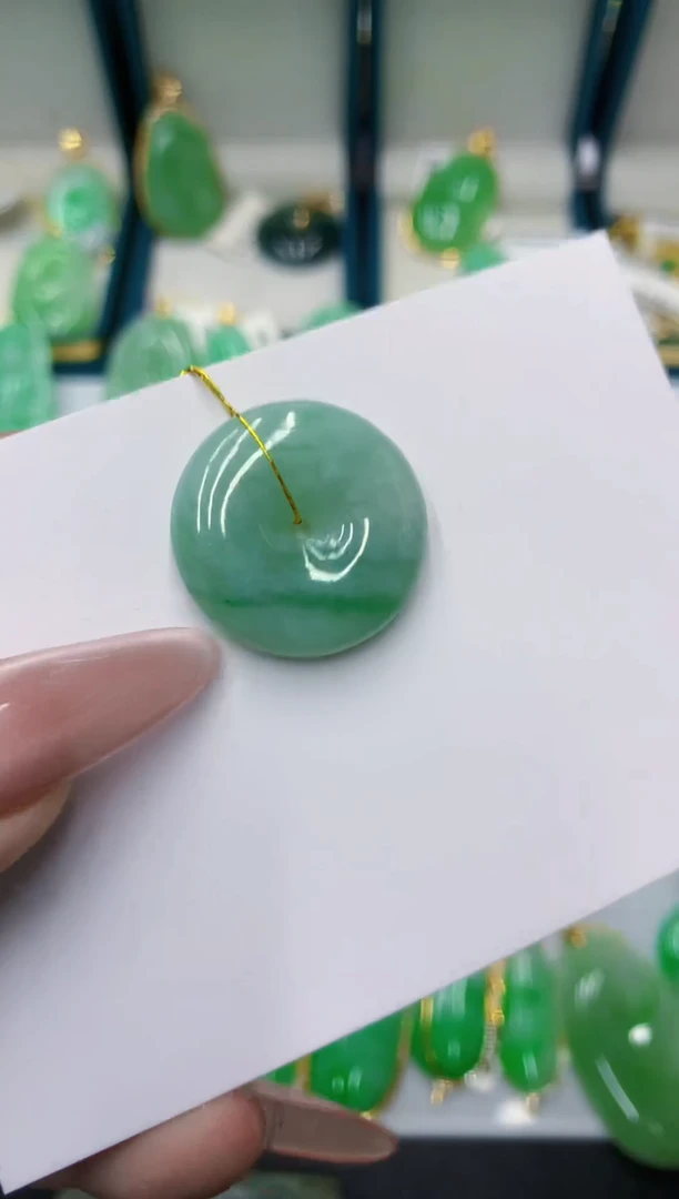 颈饰未镶嵌翡翠11111