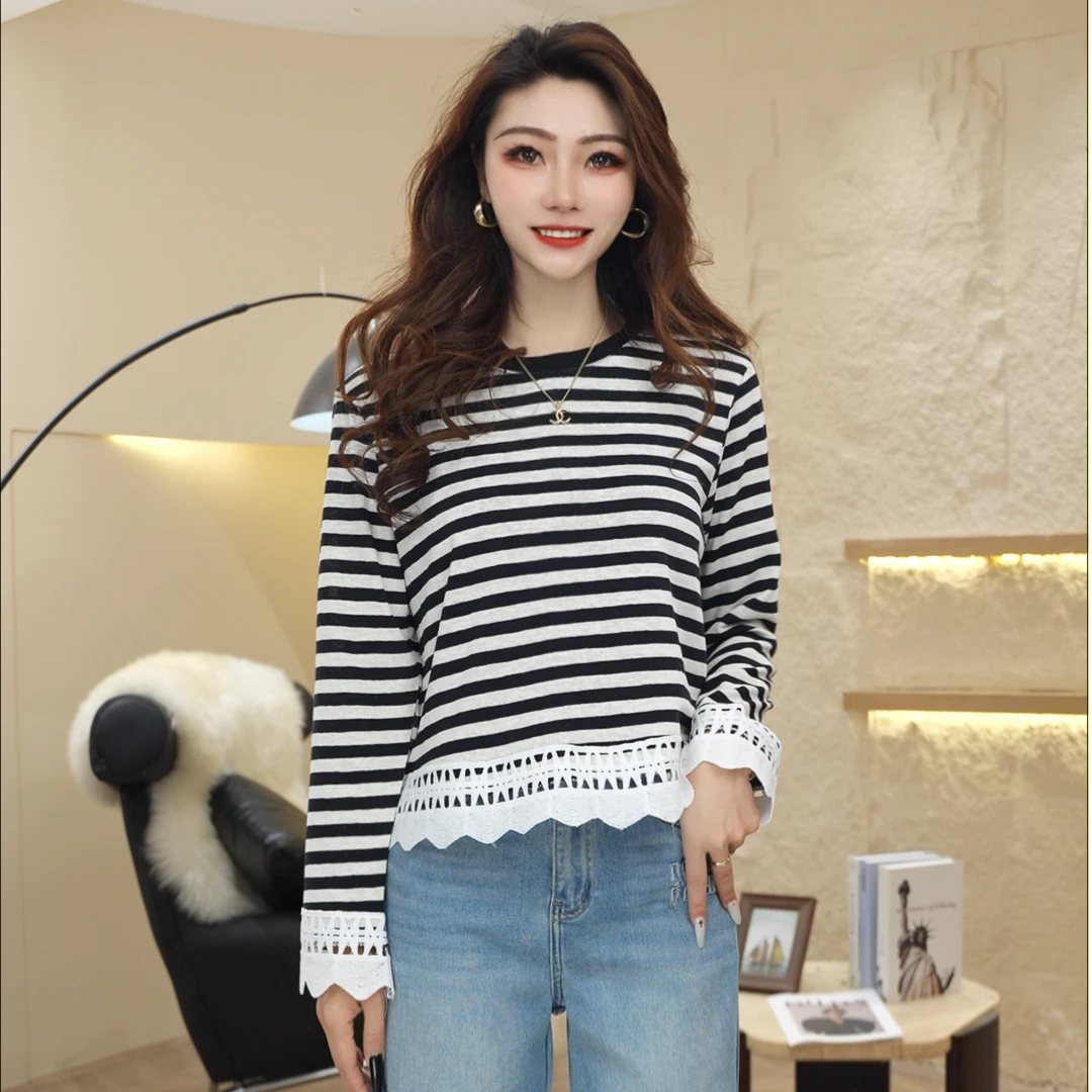 学院风条纹T恤女2025春季新款内搭打底衫设计感蕾丝花边秋8260