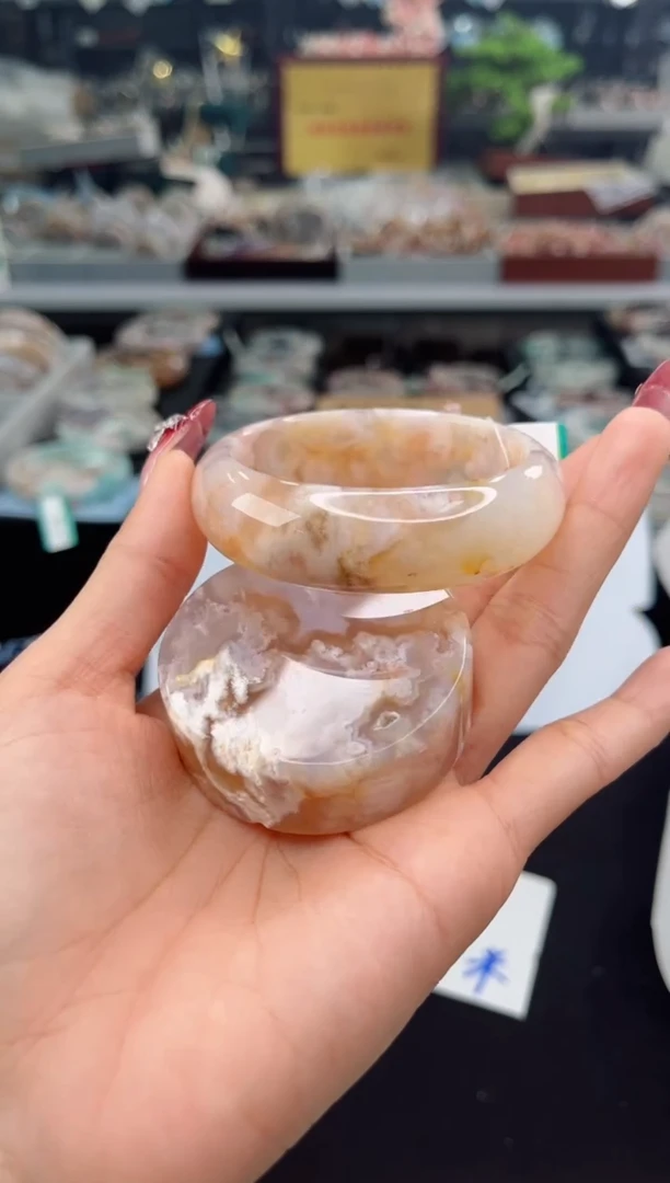 【闪购商品】石英质玉手镯未镶嵌53圈口（不退不换）1571010