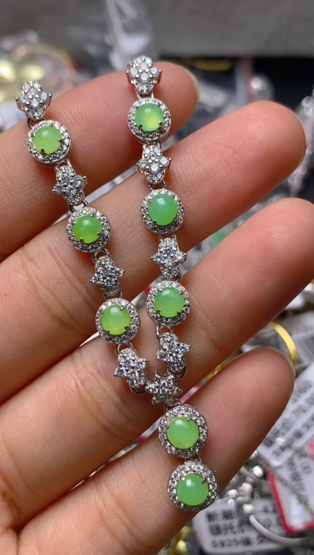 银S925镶嵌戒指翡翠百内无证书