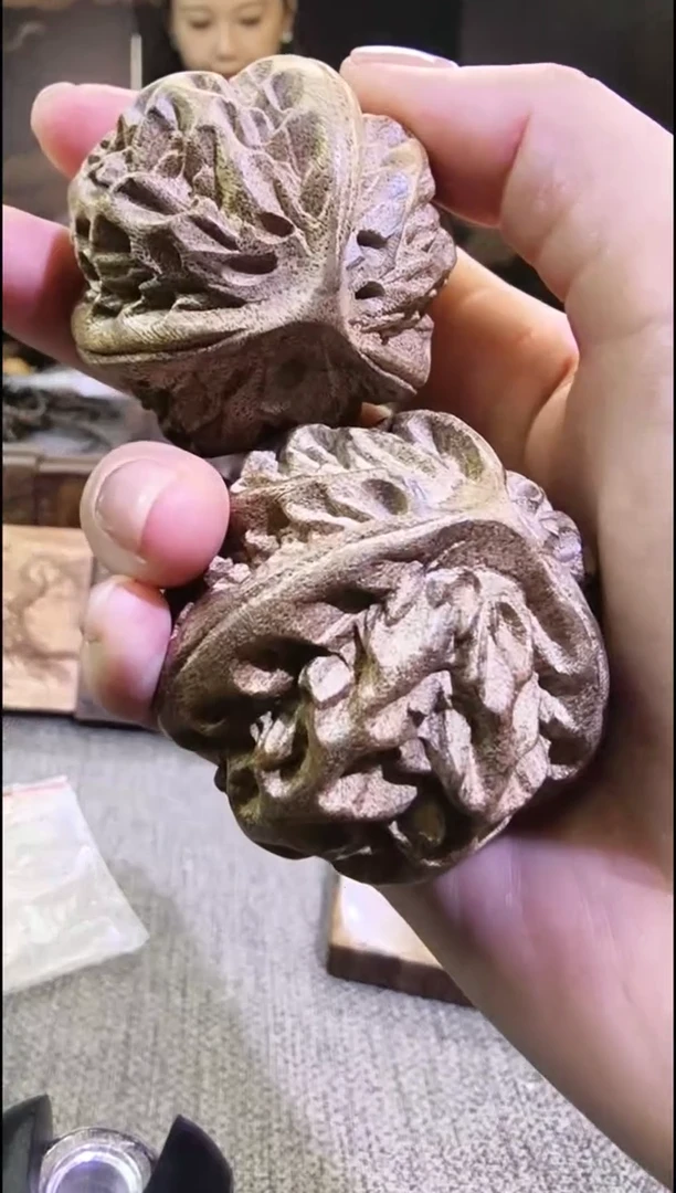 金丝楠      核桃