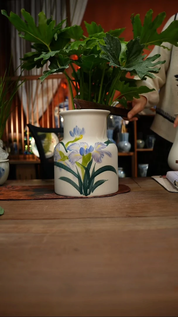 当代高温釉下彩手绘陶瓷餐具