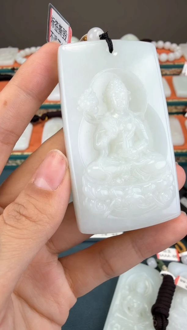 颈饰未镶嵌和田玉北**狼1