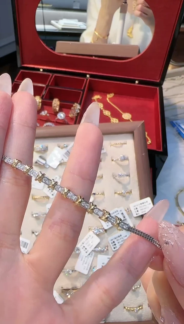 【闪购商品】钻石手链18K金镶嵌交叉手链