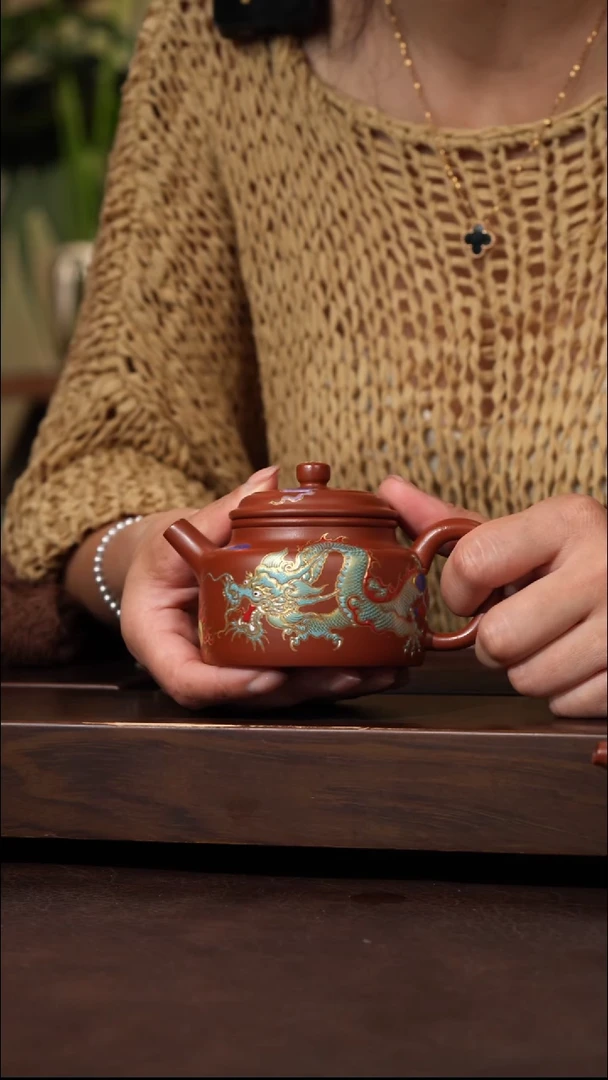 茶壶紫砂朱泥珐琅彩描金-德钟160cc左右