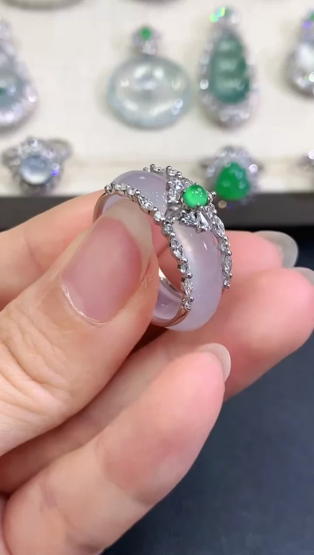 【闪购商品】翡翠戒指18K金镶嵌b139