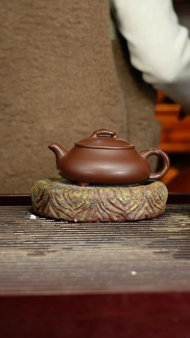 宜兴原矿紫砂壶茶壶宜兴原矿紫砂壶茶壶180C