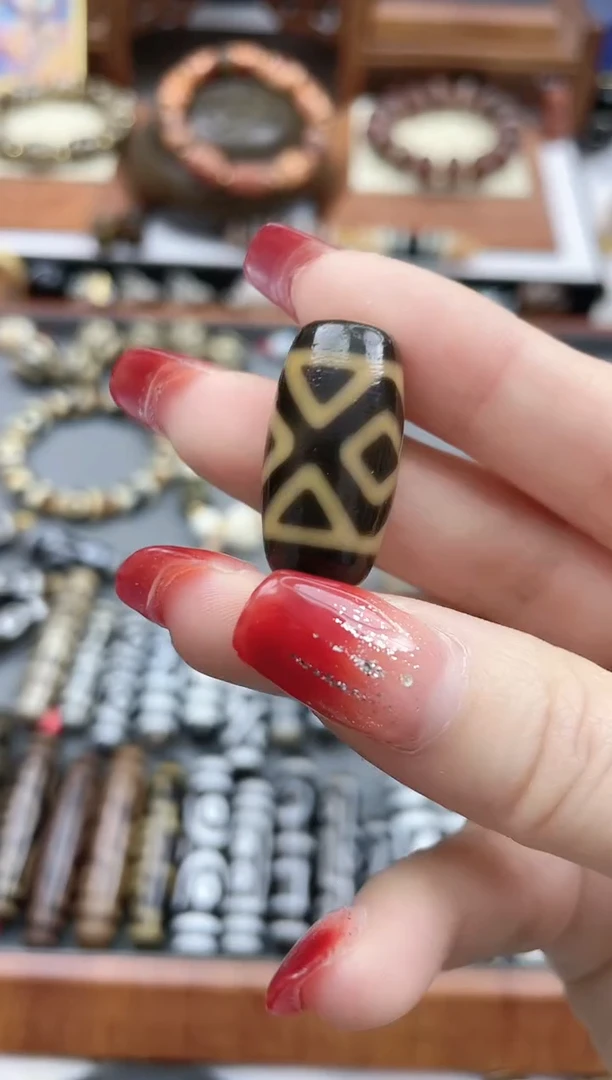 【闪购商品】玛瑙/玉髓珠珠未镶嵌金刚三眼1