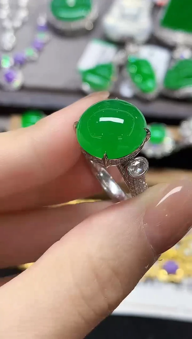 18K金镶嵌戒指翡翠杨*-AL