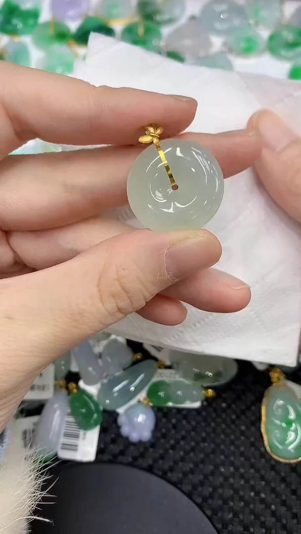 颈饰18K金镶嵌翡翠a货支持复检百元以上9元证书费自理
