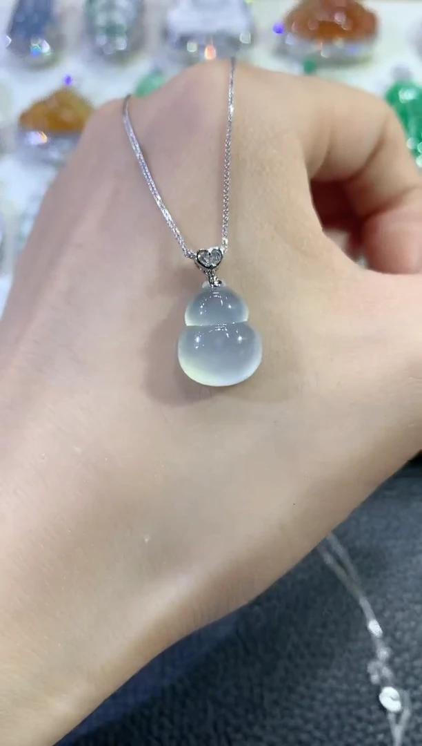 项链18K金镶嵌翡翠C39