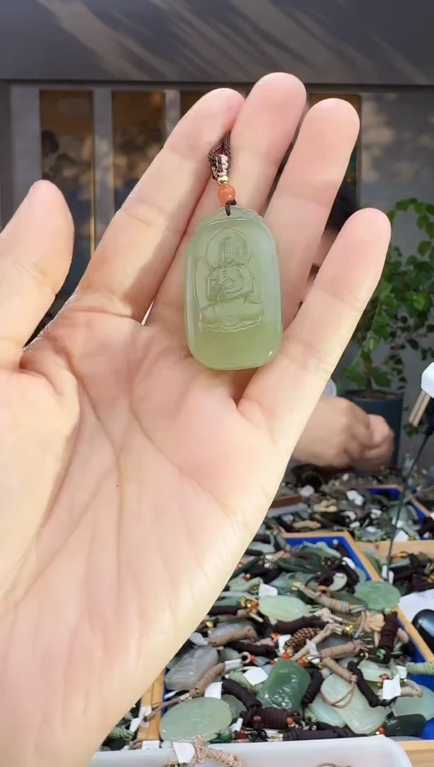 未镶嵌和田玉挂件拍一发一