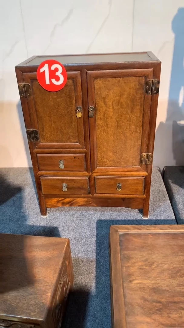 木福利            小柜子