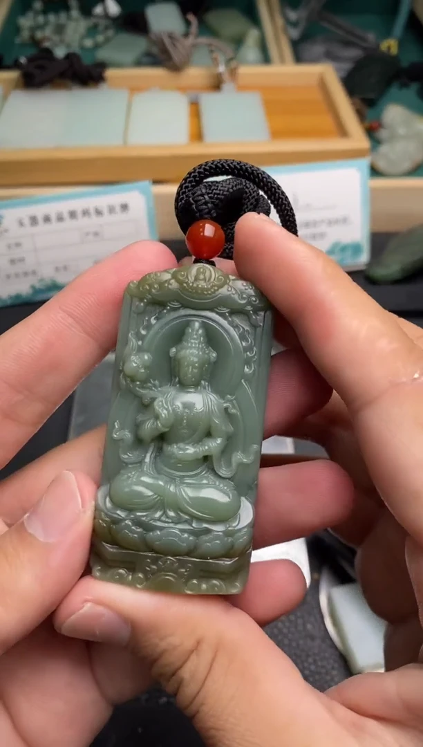 颈饰未镶嵌和田玉和田玉