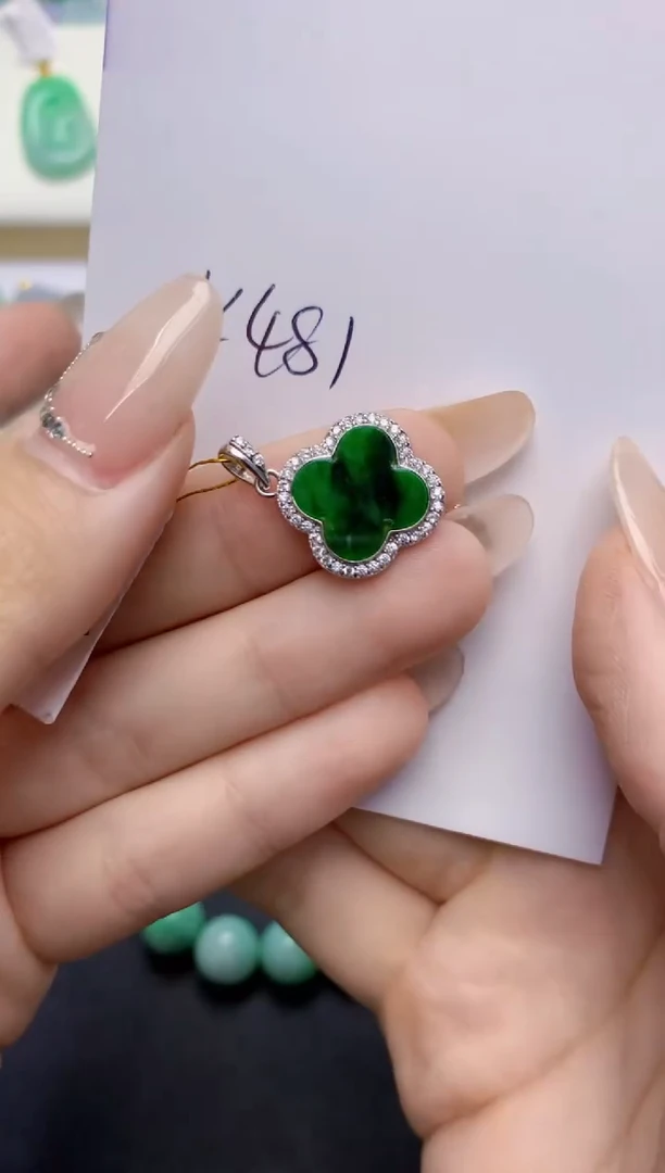 翡翠未镶嵌颈饰天然缅甸翡翠A货