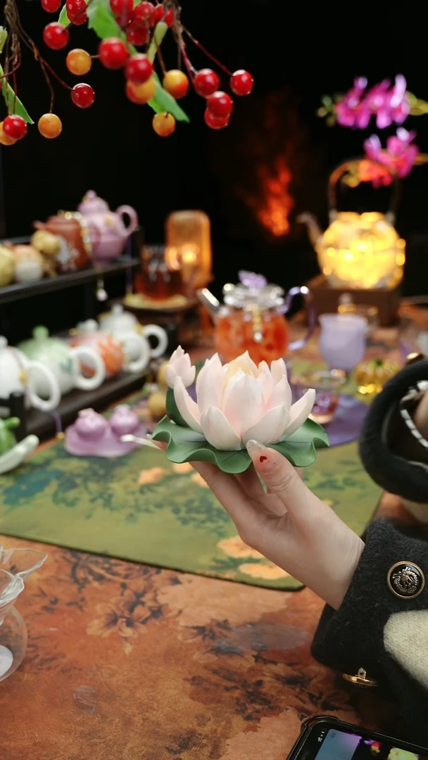 【闪购商品】陶瓷荷花摆件香插