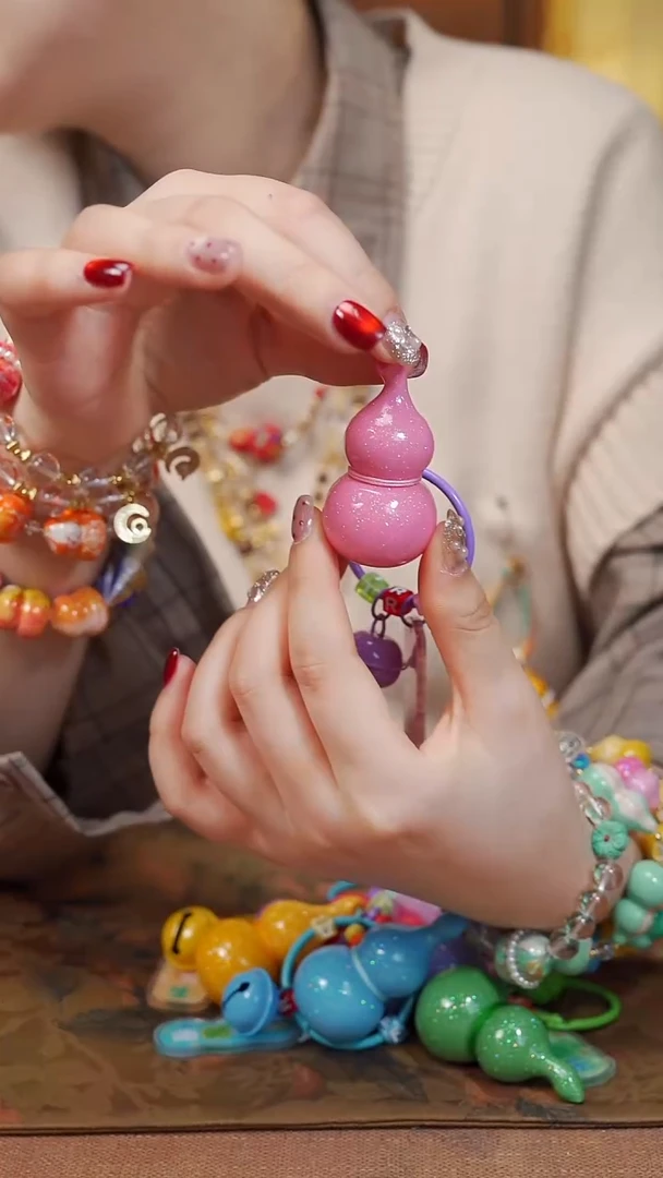 305精品挂件（多样性发一件）48