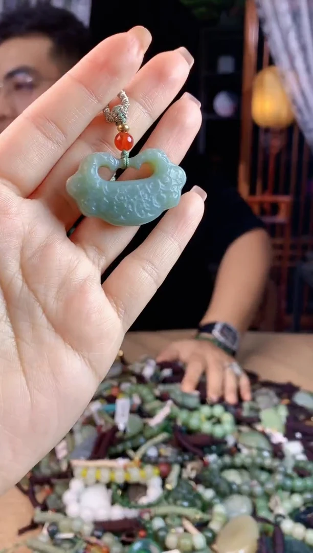 【闪购商品】和田玉挂件未镶嵌多样性发货拍一发一