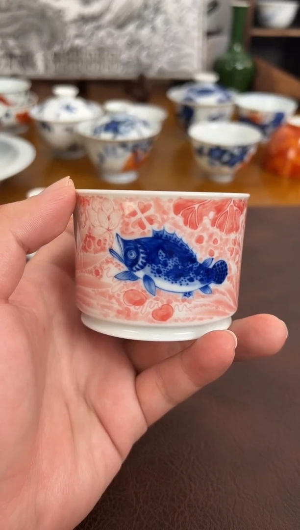 轩****7照夜白青花釉下红鱼藻盖碗