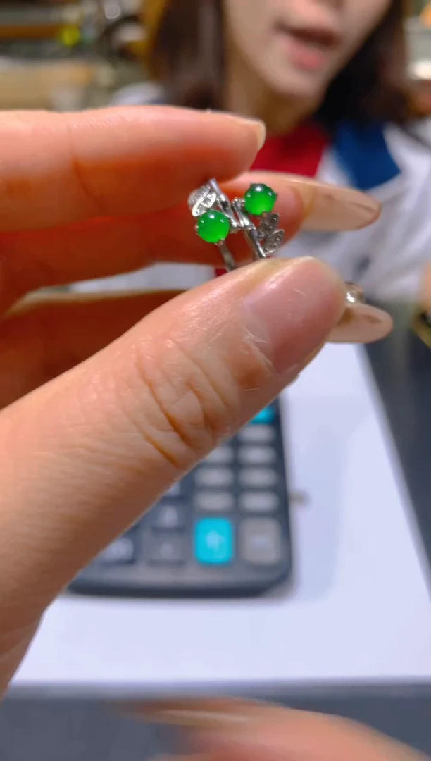 未镶嵌戒指翡翠多样性发一