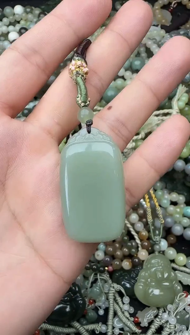 颈饰未镶嵌和田玉拍一发一