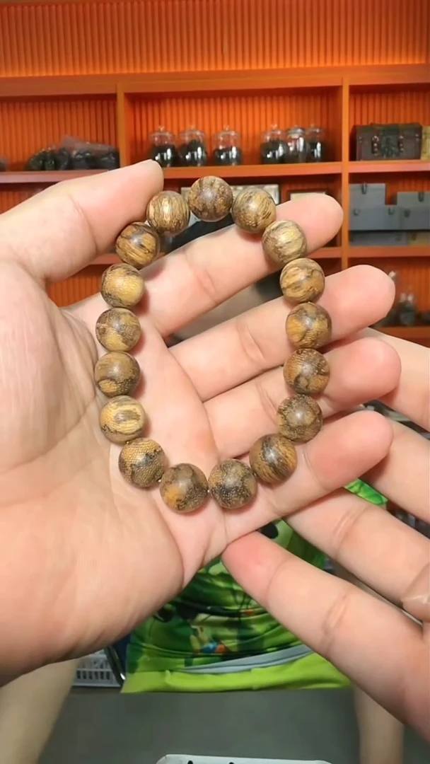 沉香手串68号单圈达拉干1.3多样性发一