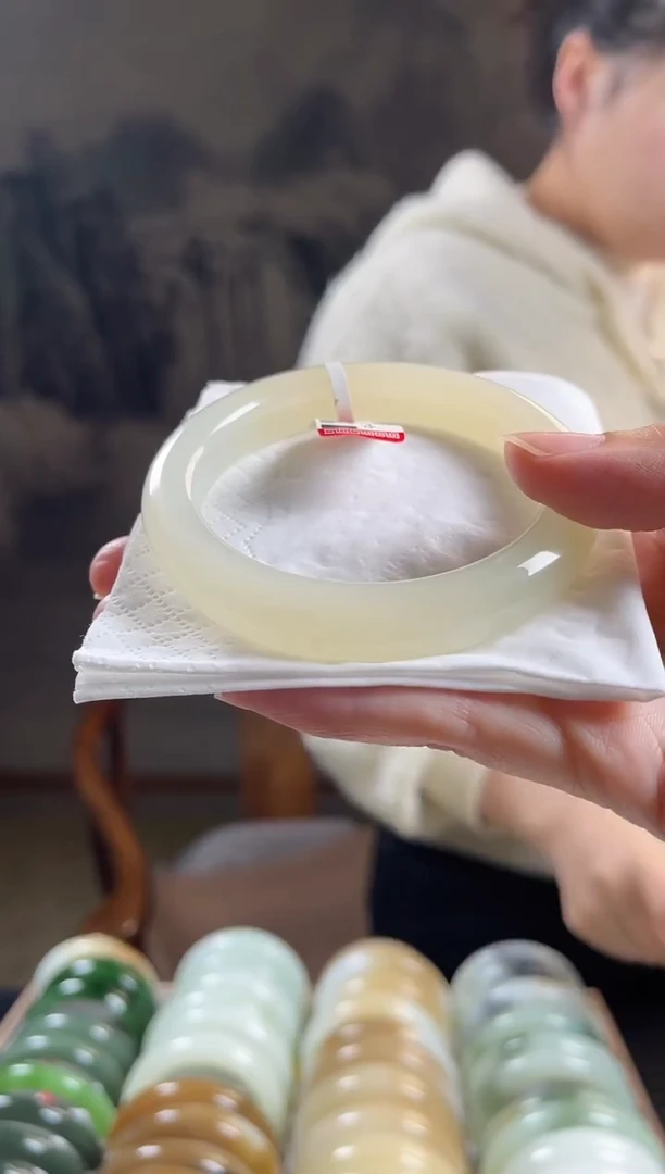 未镶嵌手镯和田玉58圈口0301