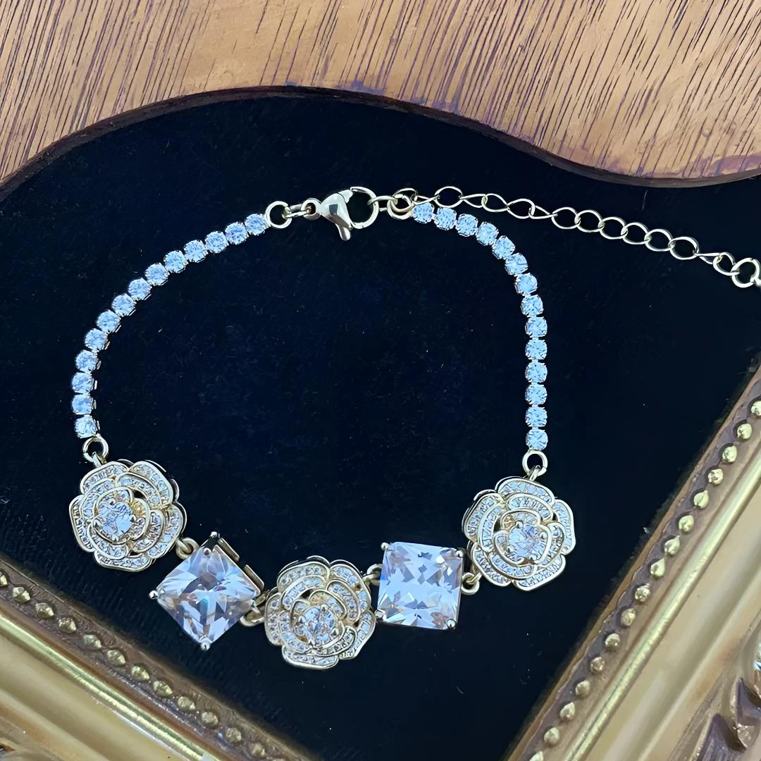 铜合金锆石耳饰 女耳钉法式时尚镶嵌手链207