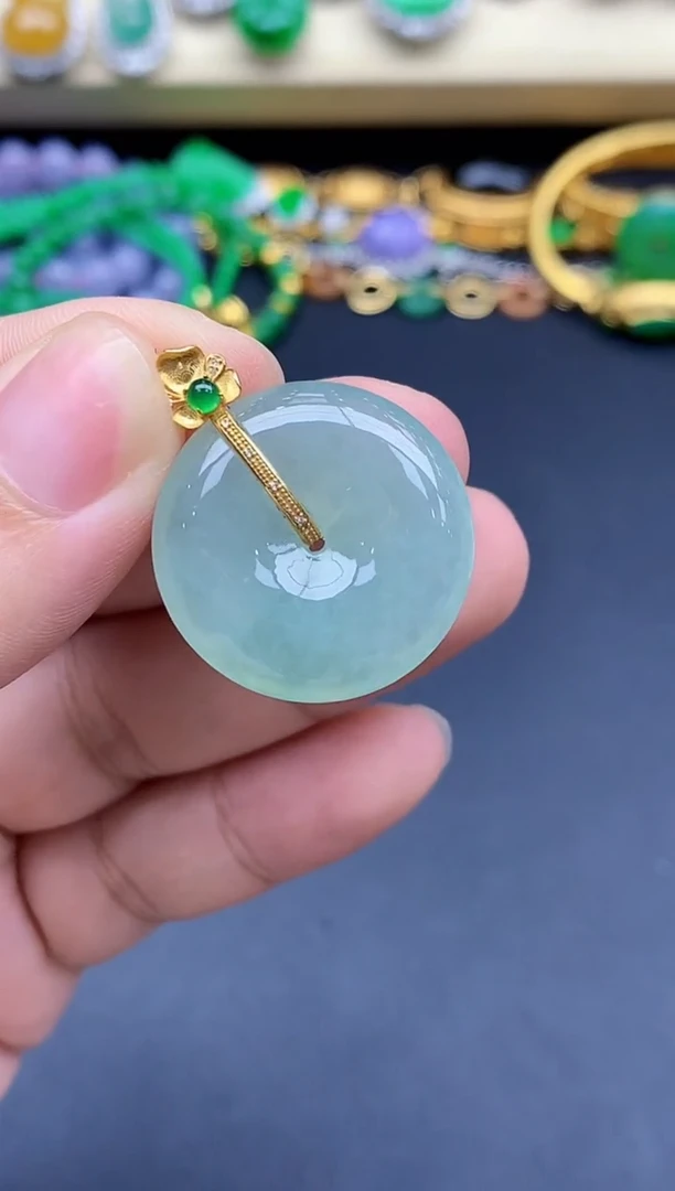 颈饰18K金镶嵌翡翠194-春日珠宝