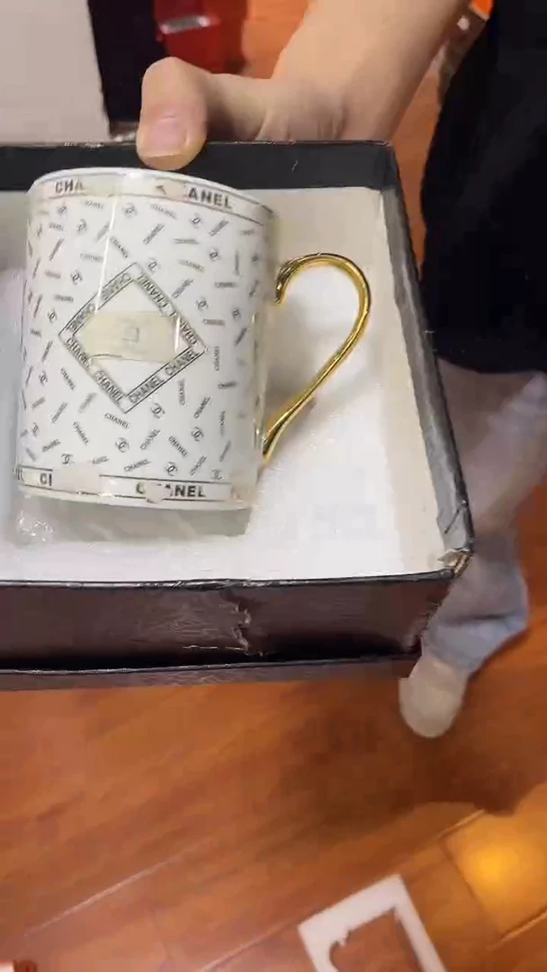 杯鸿辉家品牌瓷器，京东包邮！