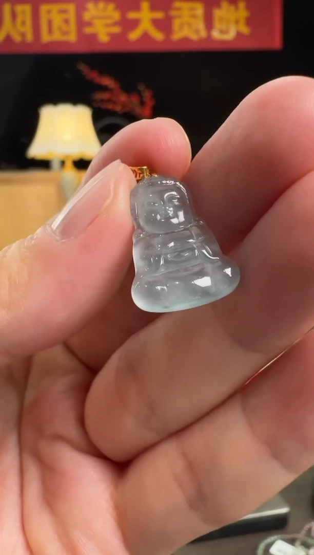 【闪购商品】翡翠吊坠(不含链)18K金镶嵌危地马拉冰蓝水翡翠宝宝佛