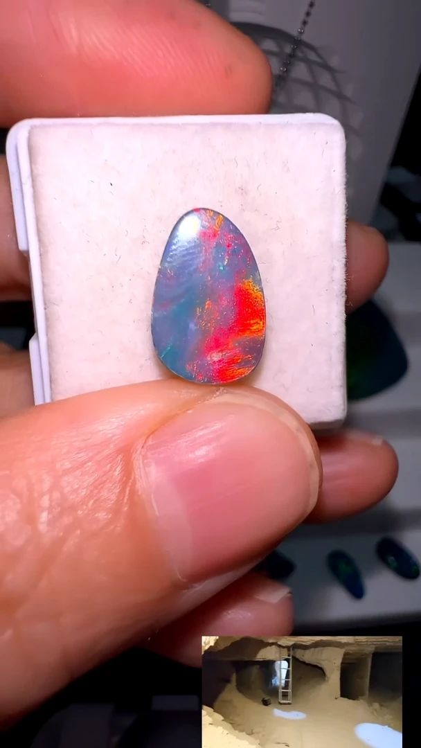 【小元特选】双层澳宝    12.5*8.4    mm  有生长纹