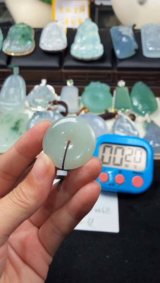 未镶嵌定制翡翠人**客3906毛货不退不换