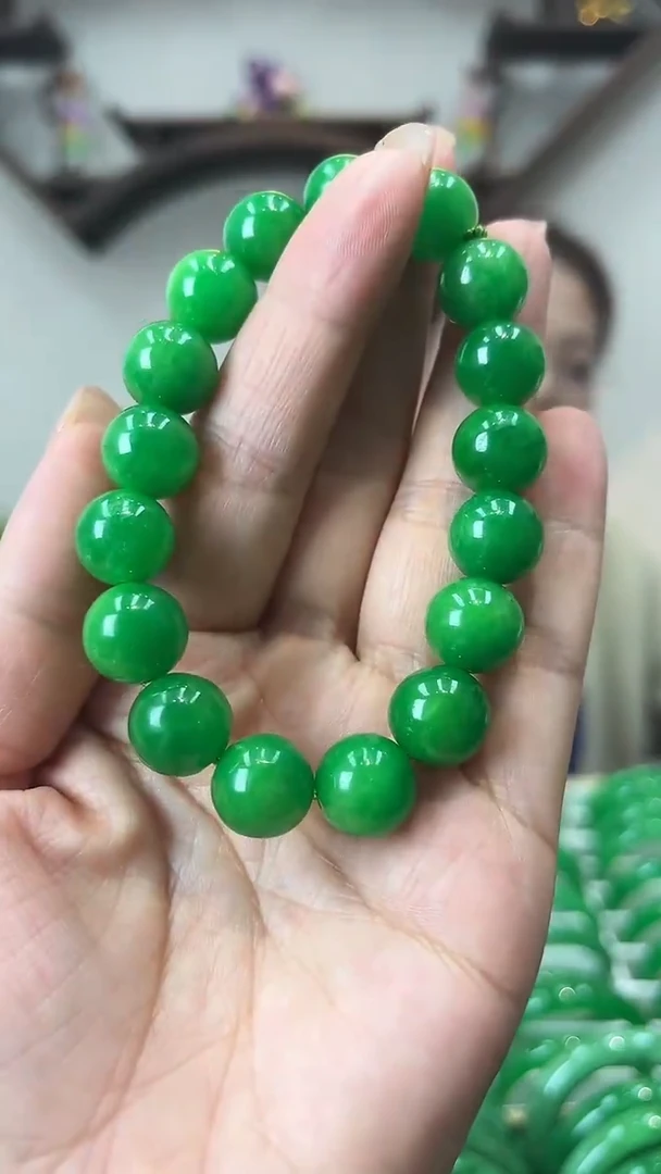 【闪购商品】砖雕a12 辣阳绿手串  卡12mm