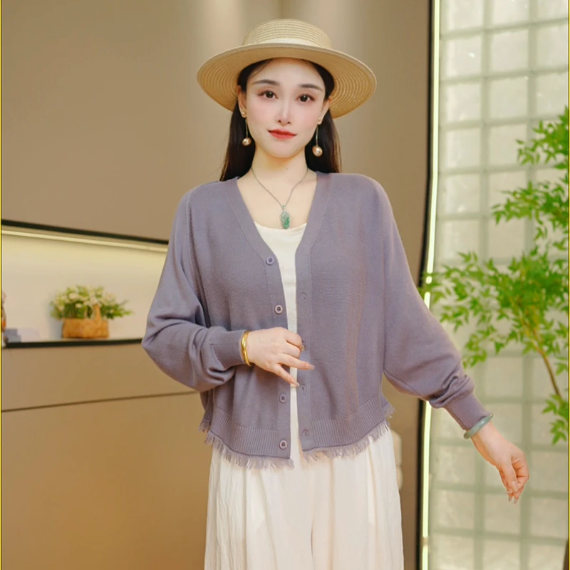 2025春秋季新款流苏V领针织开衫上衣女秋季宽松大码蝙蝠袖外套