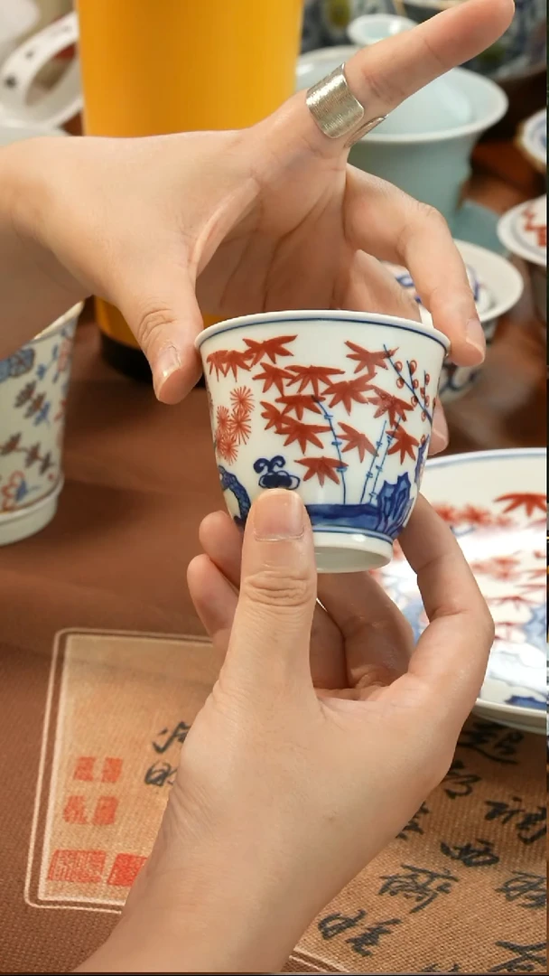 景德镇青花釉里红松竹梅主人杯