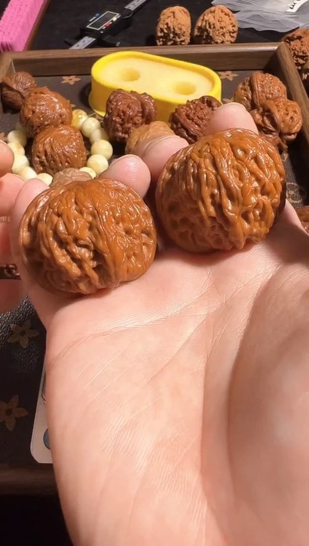 把件核桃40尺全品红磨盘