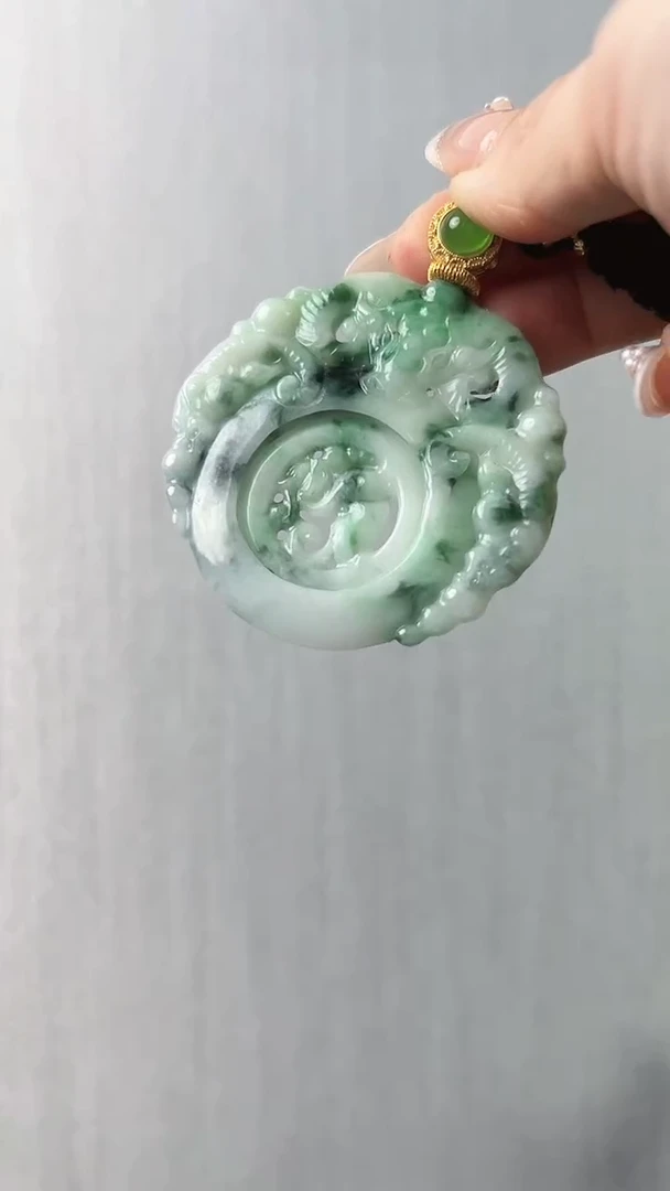 【闪购商品】翡翠颈饰未镶嵌三阳开泰