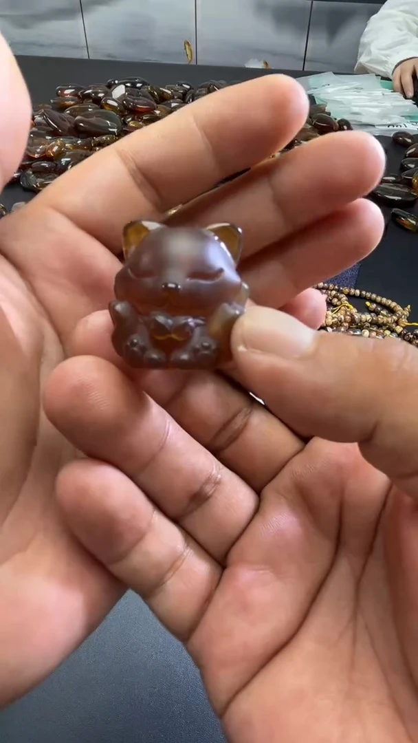 裸石琥珀未镶嵌83